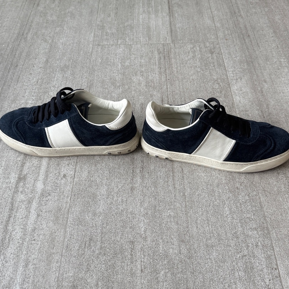 Valentino Garavani navy and white sneakers size 36 in navy and white - Picture 5 of 11